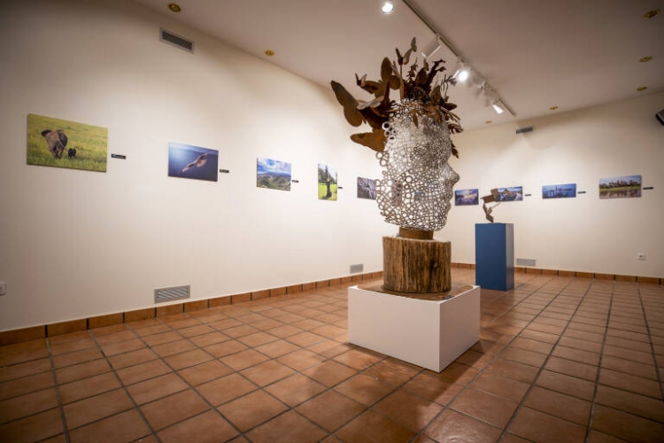 PORCELANOSA舉辦員工創作的藝術作品展覽